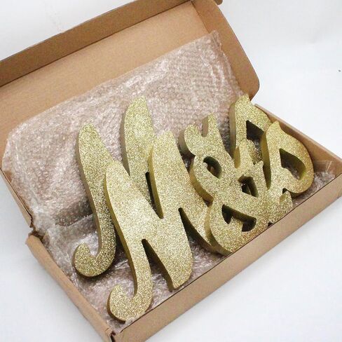 لافتة السيدة والسيدة لطاولة الزفاف، حروف خشبية كبيرة لملكة جمال وملكة جمال، عناصر تزيين الحفلات، حرف خشبي لطاولة الزفاف، لافتة متزوجة للتو ديكور عيد الحب (ذهبي) in Kuwait