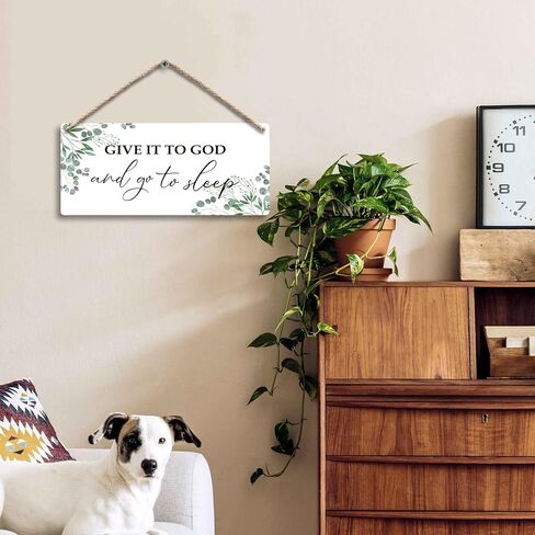 Dining Room Hanging Wooden Signs 12x6, the Best Memories are Made Gathered Around the Table Home Dining Room Wall Decor, Housewarming Kitchen Home Decor Gifts for Women Men in Saudi Arabia