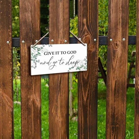 Dining Room Hanging Wooden Signs 12x6, the Best Memories are Made Gathered Around the Table Home Dining Room Wall Decor, Housewarming Kitchen Home Decor Gifts for Women Men in Saudi Arabia