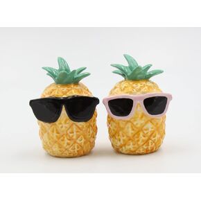 Cosmos Gifts 20994 Pineapple with Sunglasses Salt and Pepper Shaker, Yellow, 2 1/2" x 2 1/8" x 3 5/8"H