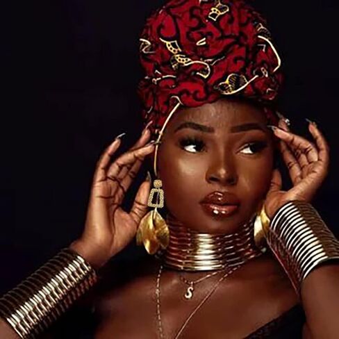 قلادات من أطواق إفريقية مميزة مكونة من 4 قطع من فريند، مصنوعة من سبائك الزنك، خالية من الأحجار الكريمة, سبيكة زنك, بدون أحجار كريمة in Kuwait