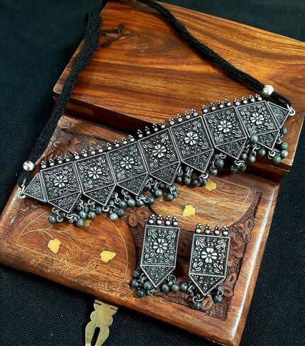 عقد زفاف من الفضة المؤكسدة العتيقة السوداء البولندية باجراس غونغرو، مجوهرات للنساء والفتيات، 19 سم، معدن، بدون احجار كريمة in Kuwait