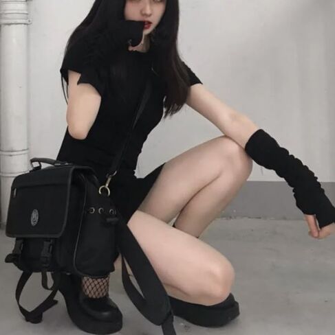 TOPWEL المرأة تدفئة الذراع الشتاء لينة أصابع قفازات متماسكة القفاز قفازات طويلة صوف قابلة للتمدد مع فتحة الإبهام (أسود) in Kuwait