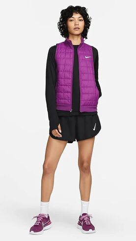 سترة جري للنساء من Nike Therma-FIT ذات حشوة صناعية، Viotech، صغير in Saudi Arabia