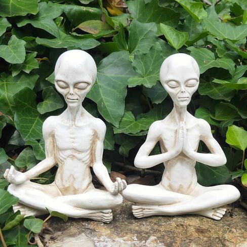 Yoga Alien Statue, Sci-fi Outer Space UFO Alien Figure, Resin Medition Alien Home Office Bookshelf Decor Sculpture, 6.3" H in Saudi Arabia