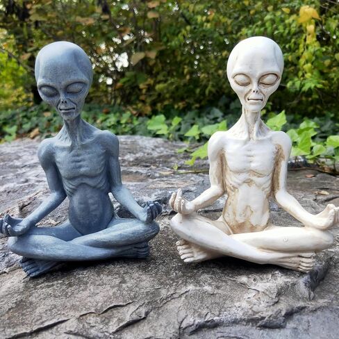 Yoga Alien Statue, Sci-fi Outer Space UFO Alien Figure, Resin Medition Alien Home Office Bookshelf Decor Sculpture, 6.3" H in Saudi Arabia
