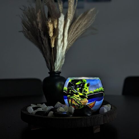 حامل شموع زجاجي مصنوع يدويًا من بينايا - تصميم الأضواء الشمالية، مثالي لديكور طاولة الزفاف، والقطع المركزية، والشموع الصغيرة العرض: 4.33 بوصة، الارتفاع: 3.93 بوصة in Kuwait