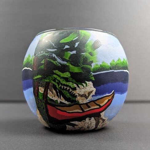 حامل شموع زجاجي مصنوع يدويًا من بينايا - تصميم الأضواء الشمالية، مثالي لديكور طاولة الزفاف، والقطع المركزية، والشموع الصغيرة العرض: 4.33 بوصة، الارتفاع: 3.93 بوصة in Kuwait