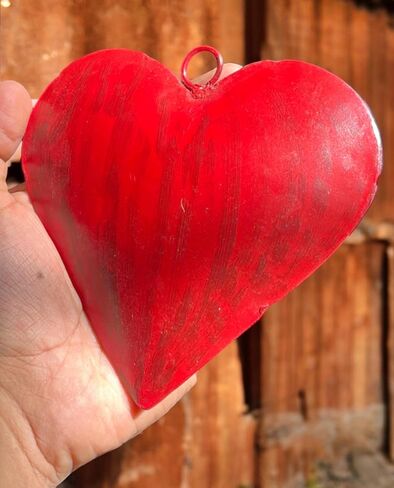 Rustic Elegance Metal Heart Wall Decor in Antique Gold Finish, Vintage Wall Hanging Art, Country Theme Farmhouse Decoration Set of 3 Pieces in Saudi Arabia