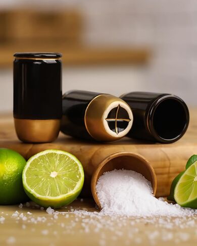 Tequila Decanter Set 17 Oz With Shot Glasses - Regalos Para Hombre - Whiskey Gifts for Men - Cool Liquor Alcohol Present for Dads - Unique Birthday Gift Ideas for Men Brother - Bar Decor for Home in Saudi Arabia