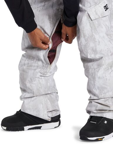 DC Men's Insulated Snowboard Pants in Kuwait
