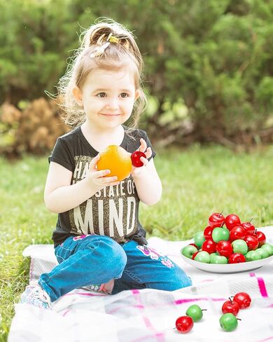 40 Pieces Artificial Apples Fake Fruits Apples Lifelike Simulation Decorative Realistic Red Green Apples for Home Kitchen Table Fruit Bowl Basket Christmas Tree Decorations Photography Props in Saudi Arabia