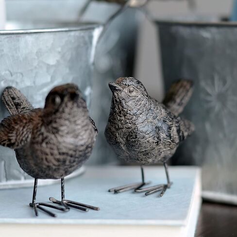 WHW Whole House Worlds North American Song Sparrows، مجموعة من 2، تماثيل الطيور، بني ريفي وأبيض، ريش مفصل، تماثيل مميزة على سطح الطاولة، راتنج بولي مصبوب يدويًا، 3.5 بوصة in Kuwait