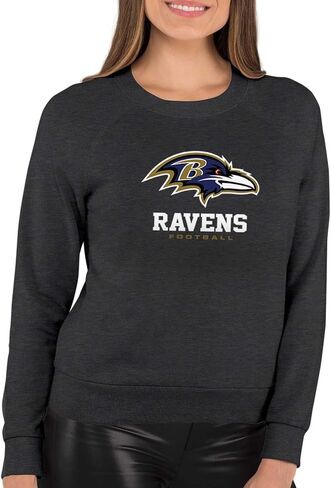 بلوفر نسائي من Team Fan Apparel بشعار NFL Ultimate Fan برقبة دائرية واسعة - بلوفر خفيف الوزن من الصوف بدون علامات - مرخص رسميًا in Saudi Arabia