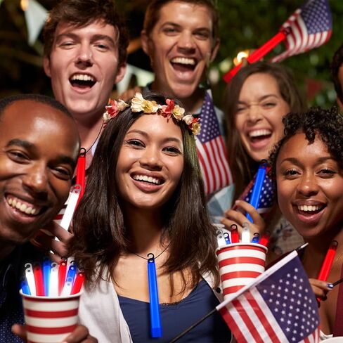 72 قطعة من عصي التوهج الوطنية باللون الأحمر والأبيض والأزرق من LEIFIDE مقاس 6 بوصات للمشي لمسافات طويلة وعصي توهج للطوارئ السائبة وعصي مضيئة لحفلات الرابع من يوليو والمسيرات والهدايا in Kuwait