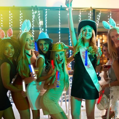 72 قطعة من عصي التوهج الوطنية باللون الأحمر والأبيض والأزرق من LEIFIDE مقاس 6 بوصات للمشي لمسافات طويلة وعصي توهج للطوارئ السائبة وعصي مضيئة لحفلات الرابع من يوليو والمسيرات والهدايا in Kuwait