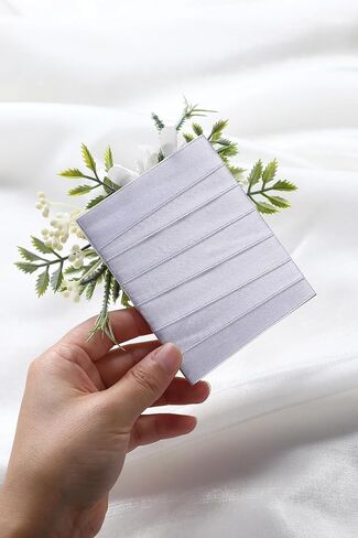 بوتونيير جيب للرجال - بوتونيير زهور لحفلات الزفاف الخضراء لرفقاء العريس in Kuwait