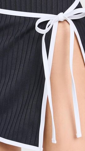 Solid & Striped Women's The Swim Skirt in Saudi Arabia