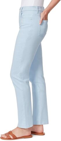 Gloria Vanderbilt Women's Amanda Classic High Rise Tapered Jean, Blue Breeze, 6 Petite in Saudi Arabia