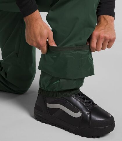 بنطال Freedom القابل للتمدد للرجال من THE NORTH FACE - عادي، إبرة صنوبر، متوسط ​​عادي in Kuwait