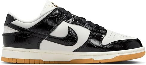 Nike Women's Dunk Low Lx Shoes Sneaker in Saudi Arabia