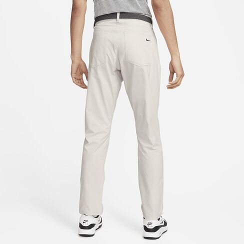 بنطال الجولف النحيف للرجال من Nike Tour بخمسة جيوب (عظمة فاتحة/أسود، FD5615-072) in Saudi Arabia