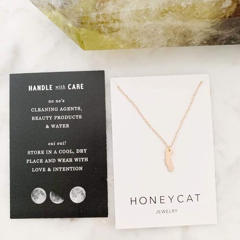 قلادة HONEYCAT California باللون الذهبي أو الذهبي الوردي أو الفضي | مجوهرات بسيطة ورقيقة in Kuwait