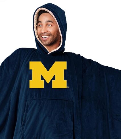 Officially Licensed NCAA Team Color Bloncho w/Logo Patch & Sherpa in Saudi Arabia