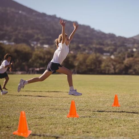 Cordova CTC12 مخروط أمان برتقالي متين مقاس 12 بوصة مع طوق عاكس - بولي كلوريد الفينيل المقاوم للطقس لمناطق المرور والرياضة والبناء in Kuwait