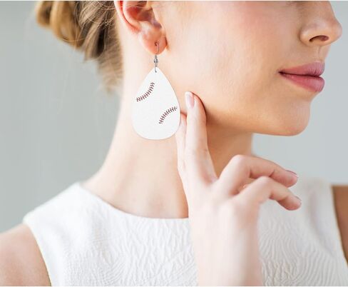 Sunflower Leather Teardrop Earrings Cartoon Honeybees Yellow Sunflowers Faux Leather Water Drop Earrings Jewelry For Women Friends Wedding in Kuwait