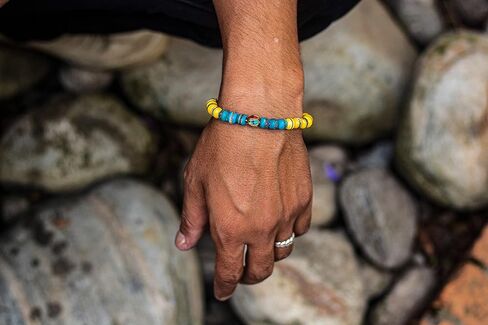 سوار طبي مدمج، خرزات علاجية لليوجا، معصم قابل للتعديل، خيارات ألوان متعددة (أصفر/أزرق 1) in Kuwait