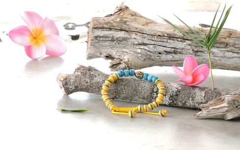 سوار طبي مدمج، خرزات علاجية لليوجا، معصم قابل للتعديل، خيارات ألوان متعددة (أصفر/أزرق 1) in Kuwait