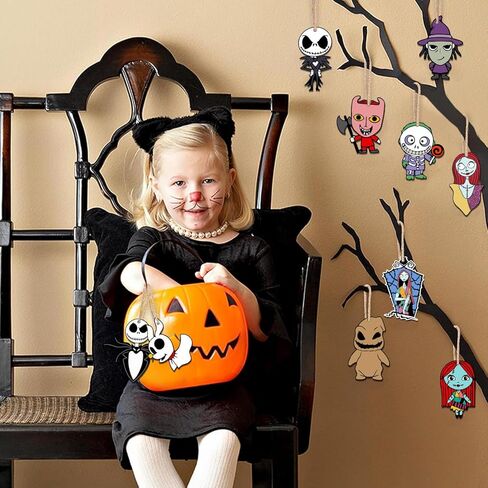 كابوس عيد الميلاد زينة الهالوين جاك سكيلينغتون الحلي 24 قطعة من 12 أنماط الهالوين الحلي الخشبية المعلقة مع حبل شجرة زينة زينة لمستلزمات حفلات الهالوين in Kuwait