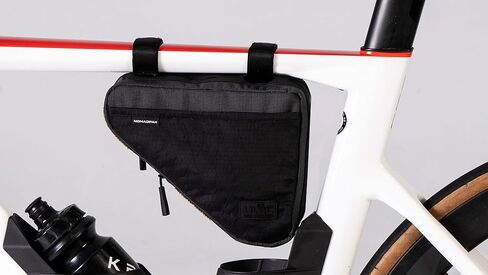 NOMADPAK: حقيبة إطار الدراجة TOURING Z (1.7 لتر) (أونيكس) in Saudi Arabia