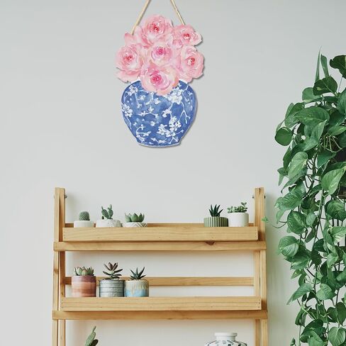ديكور Ryeolo Chinoiserie، مزهرية صينية من البورسلين الأزرق والأبيض باللون الوردي الفاوانيا الوردية، علامات لوحة خشبية معلقة على الحائط، ديكور جدار صيني، ديكور الألفية الكبرى، 7.0x10.2 بوصة in Saudi Arabia