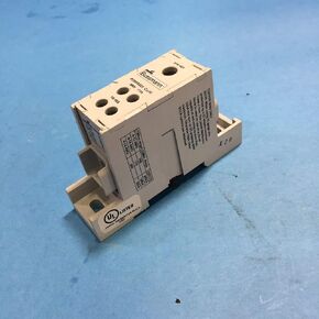 Cooper Bussman PDBFS220: Power Distribution Block, Finger Safe Assembly