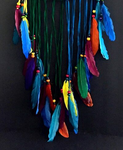 صائدة الأحلام OMA Chakra Rainbow، تصميم شجرة الحياة مع الريش والخرز، ديكور منزلي تقليدي أصلي من جلد الغزال بألوان قوس قزح - حجم كبير - طول 91.44 سم × قطر 27.94 سم (قوس قزح) in Saudi Arabia