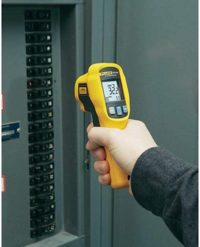 Fluke - 62 MAXCAL 62 MAX Infrared Thermometer, AA Battery, -20 to +932 Degree F Range with a NIST-Traceable Calibration Certificate with Data in Saudi Arabia