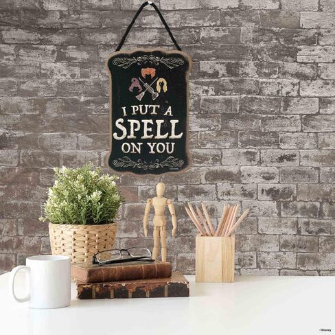 العلامات التجارية المفتوحة على الطريق Disney Hocus Pocus I Put a Spell On You معلقة ديكور حائط خشبي - علامة أخوات ساندرسون المخيفة لتزيين الهالوين in Kuwait