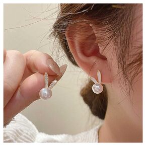 Allereyae Vintage Crystal Pearl Rabbit Earrings Rabbit Pearl Stud Earrings Rhinestone Pearl Earrings Gold CZ Bunny Studs Earrings Jewelry for Women and Girls