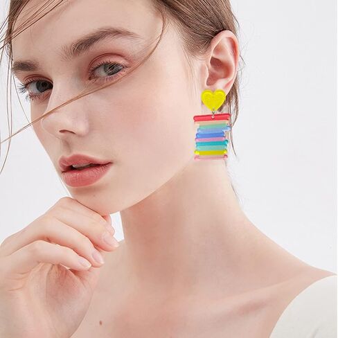 أقراط أكريليك من الراتنج بألوان قوس قزح خفيفة الوزن بألوان قوس قزح رائعة وغريبة وشفافة وأقراط متدلية للنساء والفتيات in Kuwait