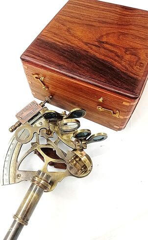 آلة السدس البحرية الألمانية العتيقة المصنوعة من النحاس البحري من كالفن مع صندوق خشبي آلة السدس البحرية البحرية مع صندوق هدايا خشبي روس/ آلة السدس النحاسية / آلة السدس البحرية in Kuwait