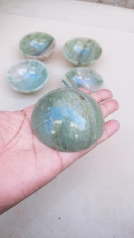 Green Aventurine Bowl Crystal Bowl Agate Stone Gemstone Gem Bowl Hand Carved Polished Healing Bowls Chakras Stones Office Decor Natural Gemstone Gem Bowl Feng Shui Crystal Decor Gifts in Saudi Arabia
