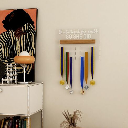 عرض شماعة ميدالية مضيئة، اعتقدت أنها تستطيع فعل ذلك، حامل شريط ذو طابع رياضي للجدار - رف جوائز متدرج in Saudi Arabia