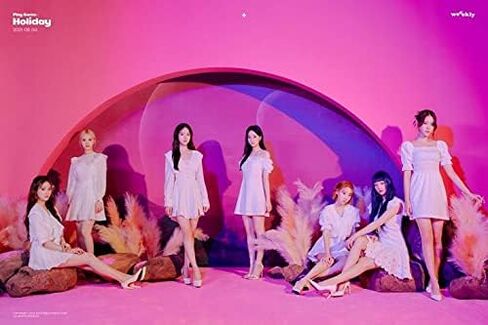 لعبة اللعب الأسبوعية: ألبوم Holiday 4th Mini M Ver CD+1p ملصق+92p PhotoBook+2p PhotoCard+1p صورة تذكرة+1p ملصق+1p صورة مطبوعة+1p علامة اسم السفر+تتبع مختومة in Saudi Arabia