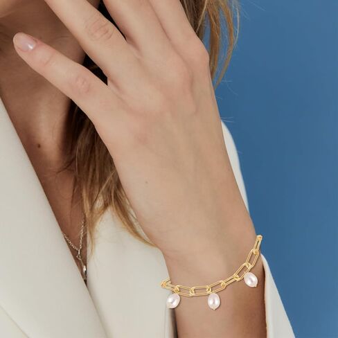 Gold Pearl Bracelet for Women Dainty Paperclip Chain Pearl Bracelet for Women Girls Pearl Bracelet Jewelry Gifts in Saudi Arabia