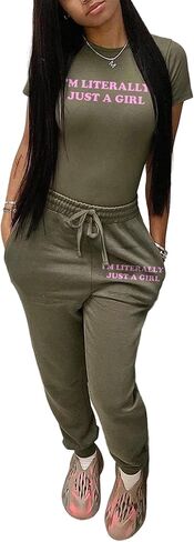 مجموعة ملابس رياضية نسائية من LovelyWholesale مكونة من قطعتين بأكمام قصيرة وسروال رياضي in Kuwait