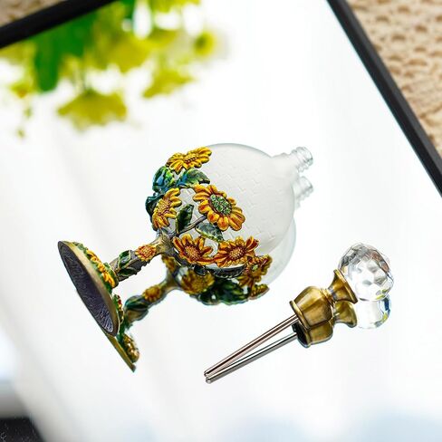 يو فنغ 8 مللي زجاجة عطر زجاجية فارغة عتيقة مع عباد الشمس مزين بجسم مسطح قابل لإعادة الملء زجاجة عطر in Kuwait