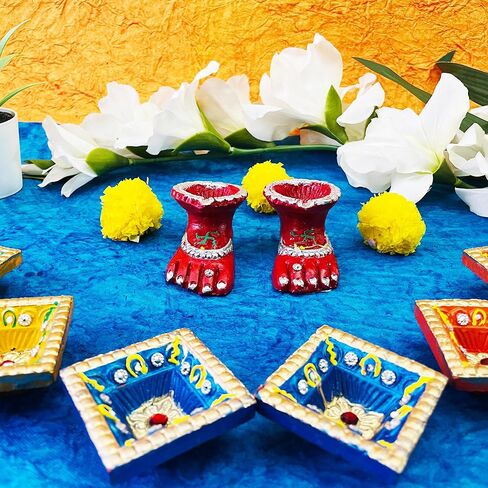 6 دياس و2 لاكسمي تشاران ديا دياس احتفالية بألوان متنوعة مع فتائل قطنية ديكورات احتفالية مصباح زيت ديوالي أضواء طين دياس لحامل ضوء الشاي ديوالي ديكور هندي ديكورات ديوالي in Kuwait