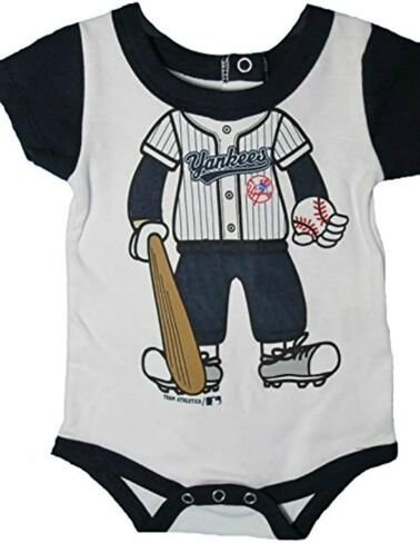 Outerstuff New York Yankees Player in الزي الرسمي للرضع قطعة واحدة قطعة واحدة - أبيض (12 شهرًا، أبيض) in Kuwait